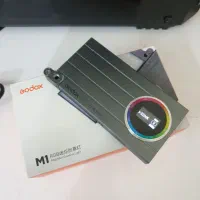 RGB godox M1