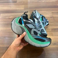 کتونی‌ بالنسیاگا10XLسایز۴۲/۴۳مسترکوالیتیbalenciaga|کیف، کفش، کمربند|اصفهان, شیخ اشراق|دیوار