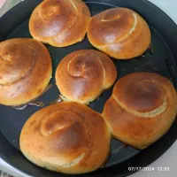 نان حجیم کافه ای زیبا نمکی یا شیرین ساده یا مغزدار|خوردنی و آشامیدنی|سبزوار, کاشفی شمالی (دادگستری)|دیوار