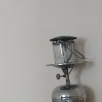 چراغ قدیمی در حد نو سالم