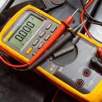 نصب انواع ملزومات الکتریکی هالوژن،لوستر،درب بازکن.|خدمات پیشه و مهارت|تنکابن, |دیوار