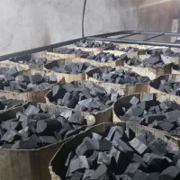 کارگر برش کار زغال