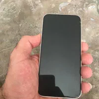 اپل iPhone 13 با حافظهٔ ۲۵۶ گیگابایت
