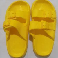 دمپایی دخترونه