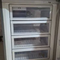 فروش لوازم آرایشگاهی و یخچال فریزر نصف قیمت|حراج|کاشان, میدان کهنه|دیوار