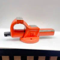 گیره رومیزی آمل سایز 75 مناسب کلید سازی انگشتر..