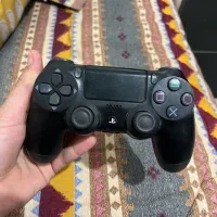 دسته پی اس ۴