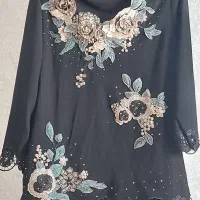 بلوز مشکی و کیف