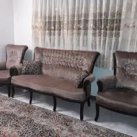 مبلمان ۷ نفره و آینه قدی