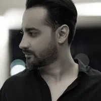 ۲ عدد بلیط جمعه سانس اول ردیف ۱۵