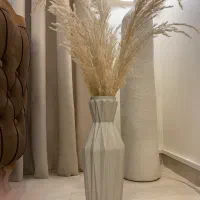 گلدان مینیمال با گل پامپاس