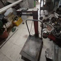 باسکول قدیمی سنگی 200 کیلویی