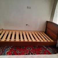 تخت خواب چوبی یکنفره