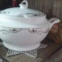 فنجان ۱۲ تا و سوپ خوری|ظروف سرو و پذیرایی|قم, نیروگاه|دیوار