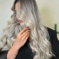 مدل رنگ و لایت و اکستنشن مژه و کوتاهی مو