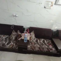 مبل بهمراه دوعددکشو فقط۴۵۰۰ت