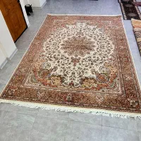 فرش ۷۰۰ شانه نگین ابریشم مشهد|فرش|تهران, والفجر (افسریه)|دیوار
