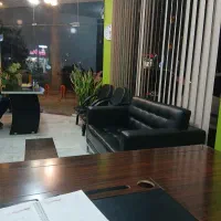 مغازه نزدیک سه راه کشاورزی