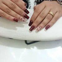 کاشت ناخن با قیمت مناسب