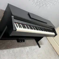 پیانو رولند RP30