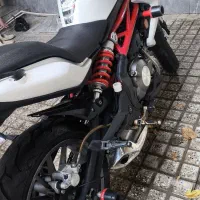 بنلی ۳۰۰|موتورسیکلت|شهر ری, شهادت|دیوار