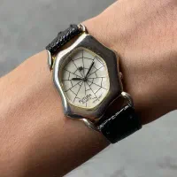 ساعت عنکبوتی