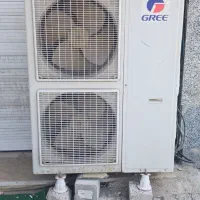 کولرایستاده و پنجره ای