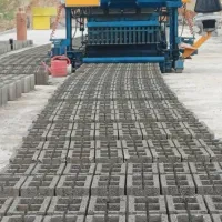 دستگاه تمام اتوماتیک بلوک لیکا