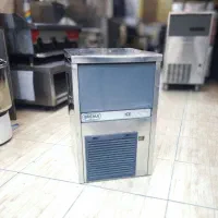 یخساز ۳۰ کیلوگرمی برما یخ ساز
