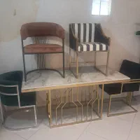 صندلی ناهارخوری فلزی و میز ناهار خوری