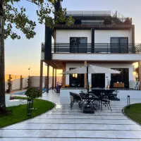 اجاره ویلای لوکس استخر دار ۳ خواب vip (کد۳۸)|اجارهٔ کوتاهمدت ویلا و باغ|رشت, بلوار گیلان|دیوار