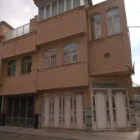 منزل ویلایی ۱۳۰ متری شیک و تمیز|فروش خانه و ویلا|قم, شهرک مهدیه (مدرس)|دیوار