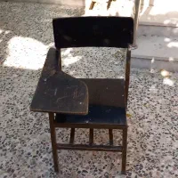 صندلی دانشجویی