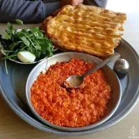 آشپز ، املت زن ، ساندویچ زن