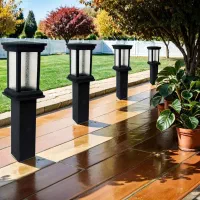 چراغ های حیاطی روناک با پنج سال گارانتی