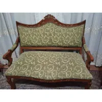 مبل بسیار شیک وتمیز وزیبا کاملا سالم