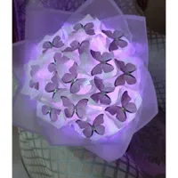 دسته گل پروانه ای|گل مصنوعی|تهران, نیروی هوایی (پیروزی)|دیوار