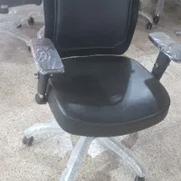 صندلی اداری گردان