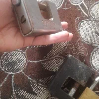 دوتاوقفل کتابی ویکی ساده|ابزارآلات|محمدشهر, محمدشهر|دیوار