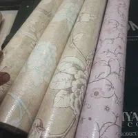 ساخت ایران با لیبل کاغذ دیواری دولتی رنگ در عکس