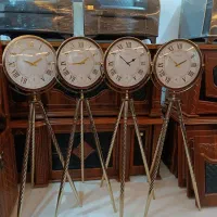 ساعت ایستاده پایه فلزی کلکسیونی