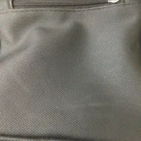 یک کیف زنانه مشکی گمشده