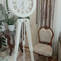 ساعت ایستاده