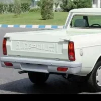 درب عقبی وانت همانکه ایران خودرو رویش نوشته شده