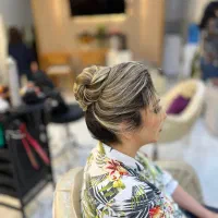 شنیونکار چرخشی|خدمات آرایشگری و زیبایی|شاهین‌شهر, خانه کارگر|دیوار