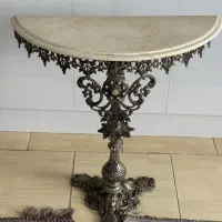 میز اینه وشمعدان