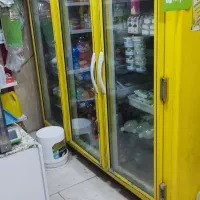 یخچال و ویترین ترازو وقفسه موجوده تماس