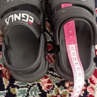 دمپایی مناسب پسر بچه ۳.۴ساله