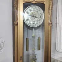 ساعت و بوفه