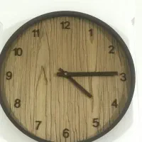 ساعت دیواری چوبی کاملا نو و سالم